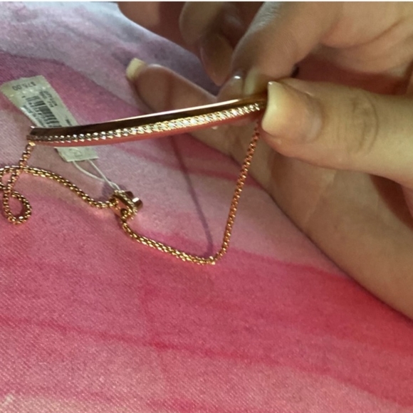 Kendra Scott Ott Lux Bracelet in Gold NWT - Picture 4 of 6